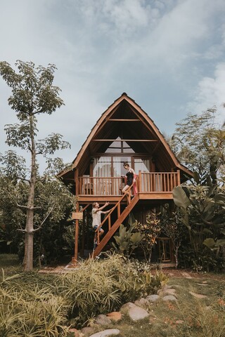 쿠스팜 발리 바이 AHM