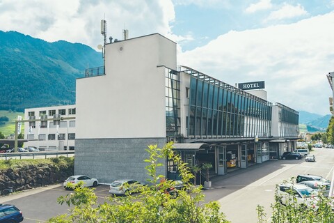 테일러메이드 호텔 스탄스 숏