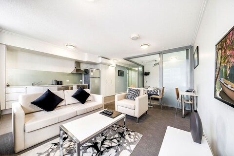 더 캐피톨 아파트먼츠