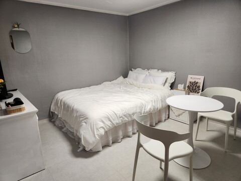 부산 남포동 스테이 미도