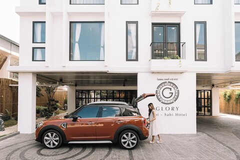 글로리 와비 사비 호텔