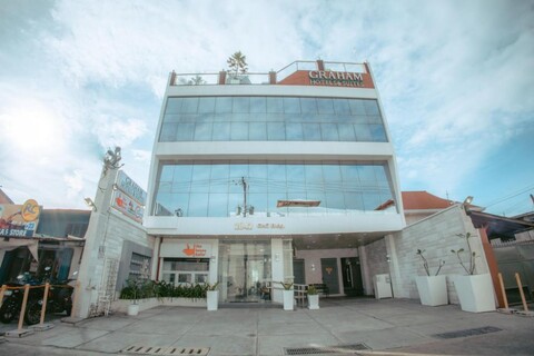 그레이엄 호텔 앤 스위트