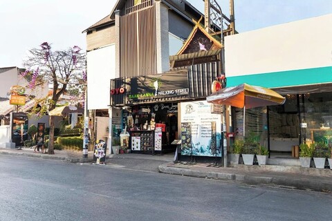 반 란나 앳 프라싱