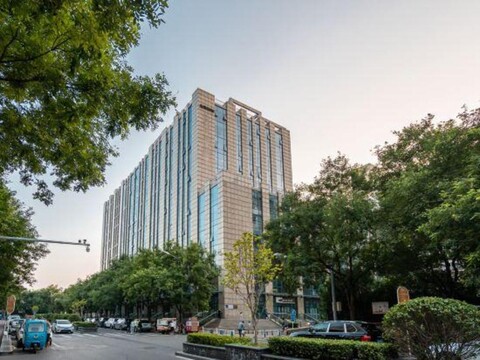 Super 8 Hotel (Beijing Jianguomen Subway Station Capital Children's Research Institute)