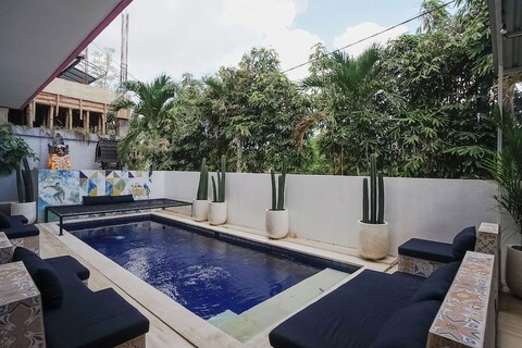 마가리타 서프 호스텔 창구