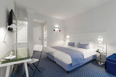 오텔 34B - 아스토텔