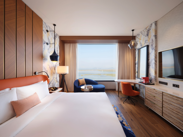 room detail thumbnail 0