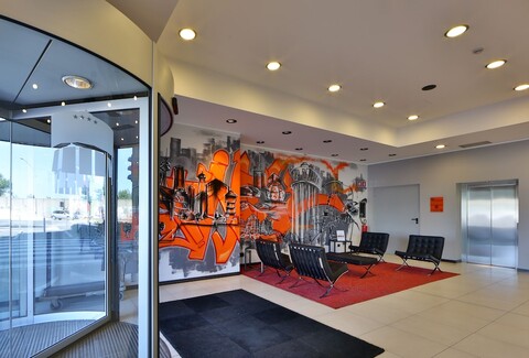 베스트 웨스턴 팔크 빌리지 호텔