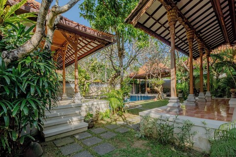 푸리 케다톤 바투짐바르 사누르