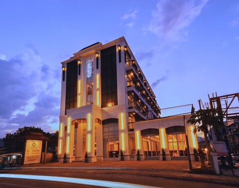 우돔신 방비엥 호텔