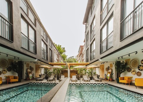 엘라 스위트 호텔