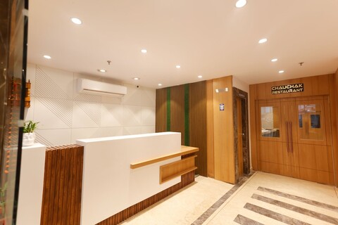 호텔 사르크 인