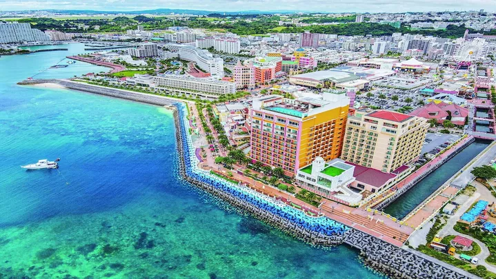Vessel Hotel Campana Okinawa