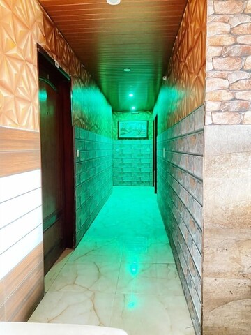 GRB의 마날리 호텔