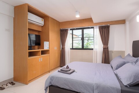 호미즈 라차다 호텔