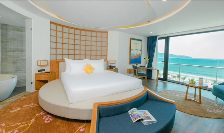 room detail thumbnail 0