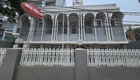 호텔 투구 아스리