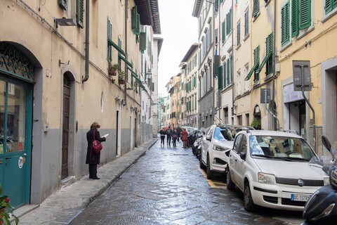 마모 플로렌스 - 마치 아파트먼트