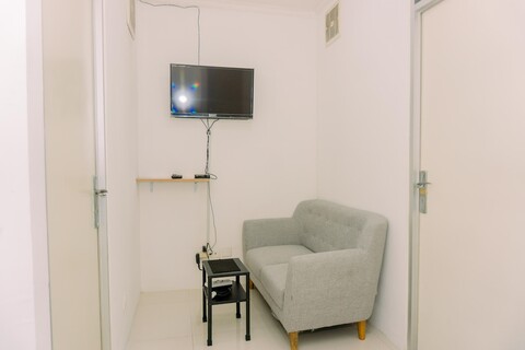 컴포트 2BR 앳 티ND 플루 메나라 케본 제룩  아파트먼트