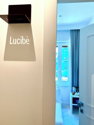 디프런트 소울스 룸