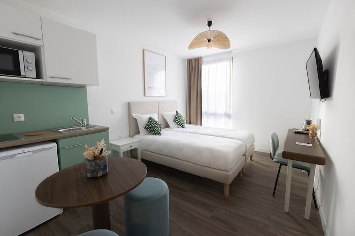 아파르호텔 아다지오 액세스, 엑상프로방스 대학교-i