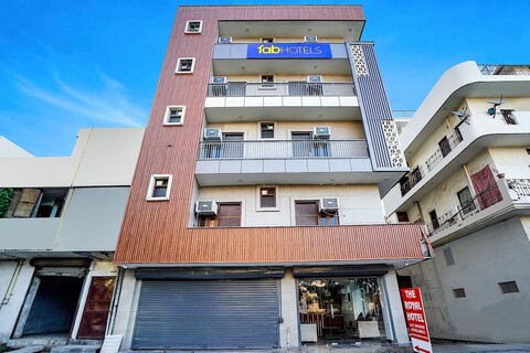 팹호텔 더 로열