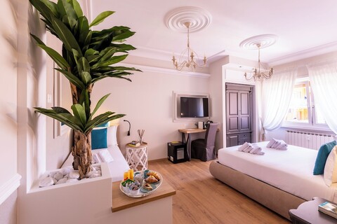 Trastevere Paper Suites