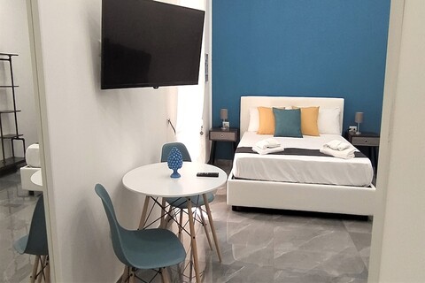 "트랙 60 - 가리발디 개인실"