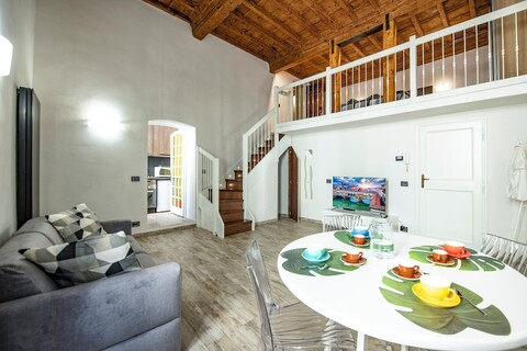 마모 플로렌스 - 선라이즈 아파트먼트