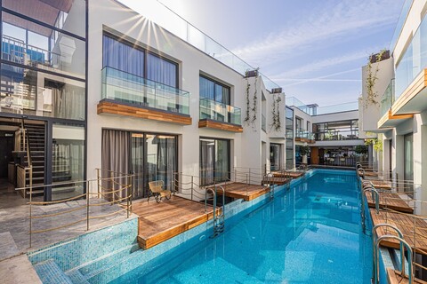 고제기르 호텔 - 성인 전용