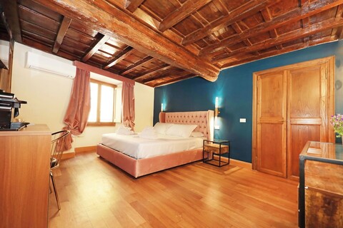 골든 판테온 룸스