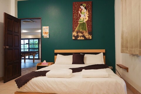 더 로열 아도비 파타야