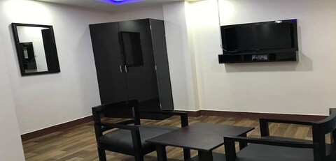 메로스테이  140 호텔 파라다이스