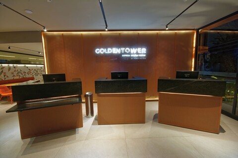 피닉스 호텔의 골든 타워 익스프레스 나씨스 우니다스