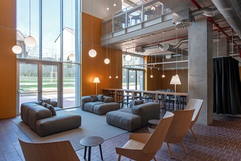 아파르토 밀란 지오베날레