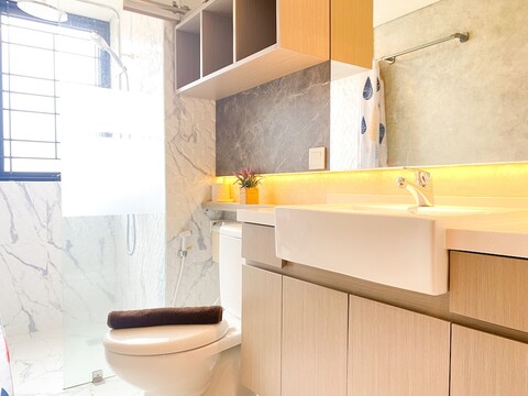 잘 꾸며진 그리고 편안한 3BR 메이카르타 아파트