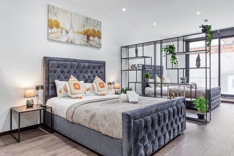 고급 스튜디오 플랫 4명 숙박 가능