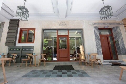 메니 아파트먼트 호텔