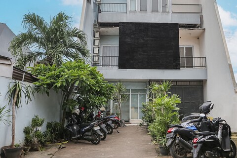 OYO 93584 루코텔, ICE BSD 근처