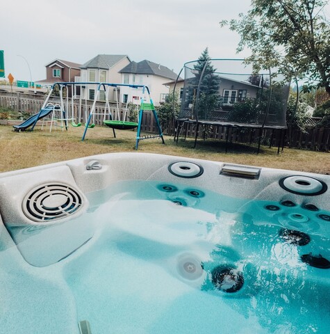 Httb 놀이터, 바비큐, 화로가 있는 가족집