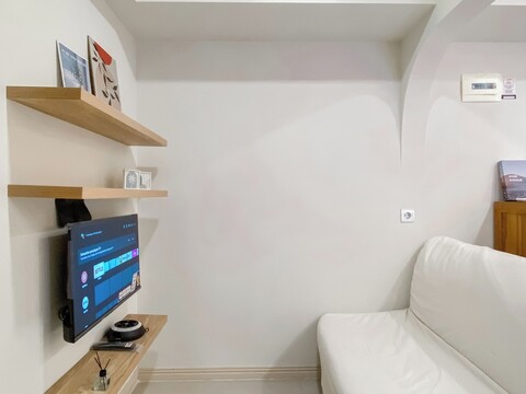 잘 꾸며진 편안한 2베드룸 메이카르타 아파트먼트