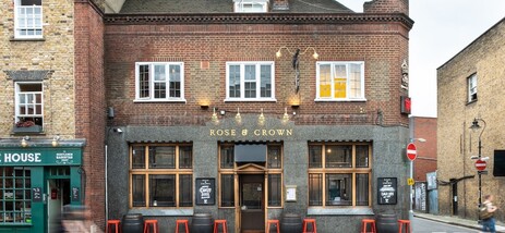 퍼블러브 더 로즈 & 크라운