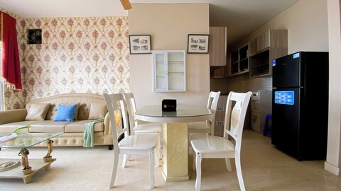 현대적인 2베드룸 럭키 타워 레지던스 아파트먼트