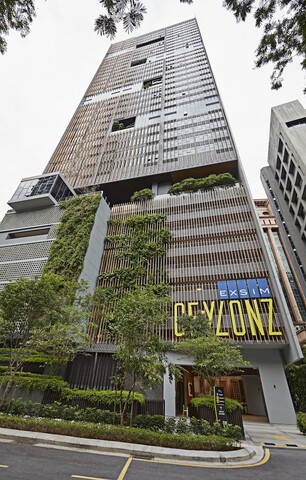 Ceylonz Suites by Roomy
