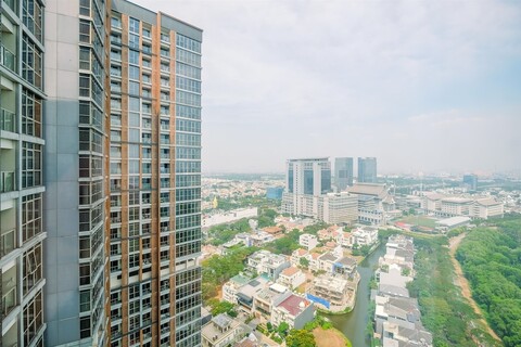 스타일리시 1BR 앳 골드 코스트  아파트먼트