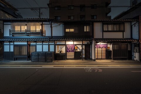 레지 스테이 팰리스 게이트