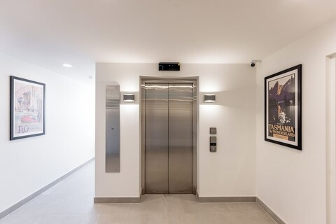 리틀 아일랜드 아파트