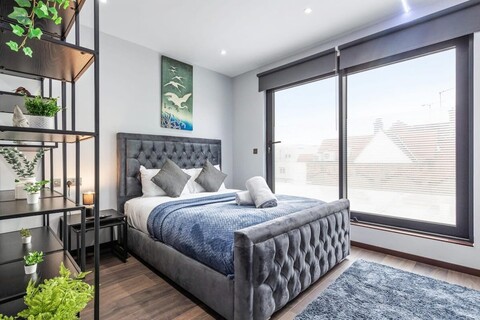 센트럴 런던 근처의 서비스형 현대식 고급 플랫