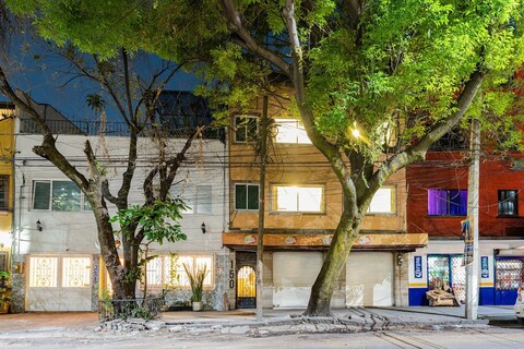 콘데사 자모라 로프트 바이 VH