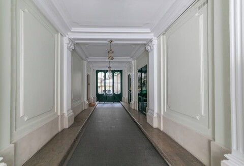 WS 그랑 불르바르, 오페라